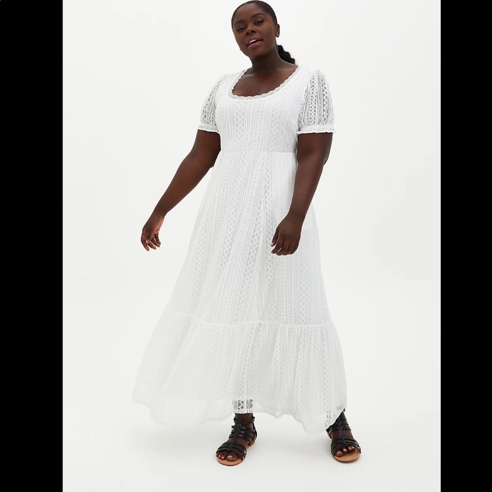 TORRID 1x 14-16 White Lace Maxi Dress Plus Size